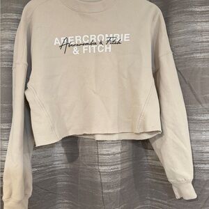 Abercrombie & Fitch Beige sweatshirt